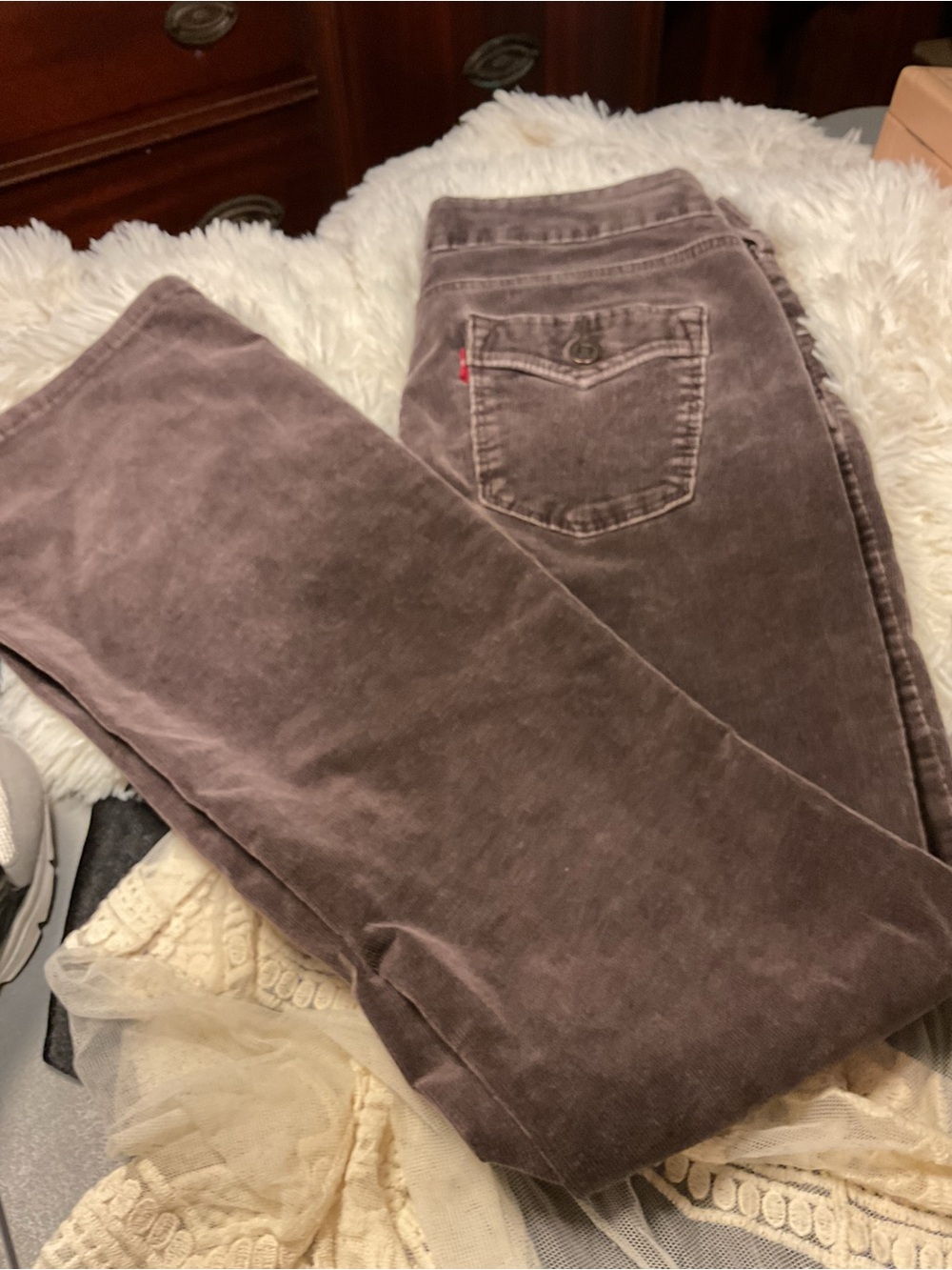 Levi's Women's Straight Leg Jeans in Dusty Taupe